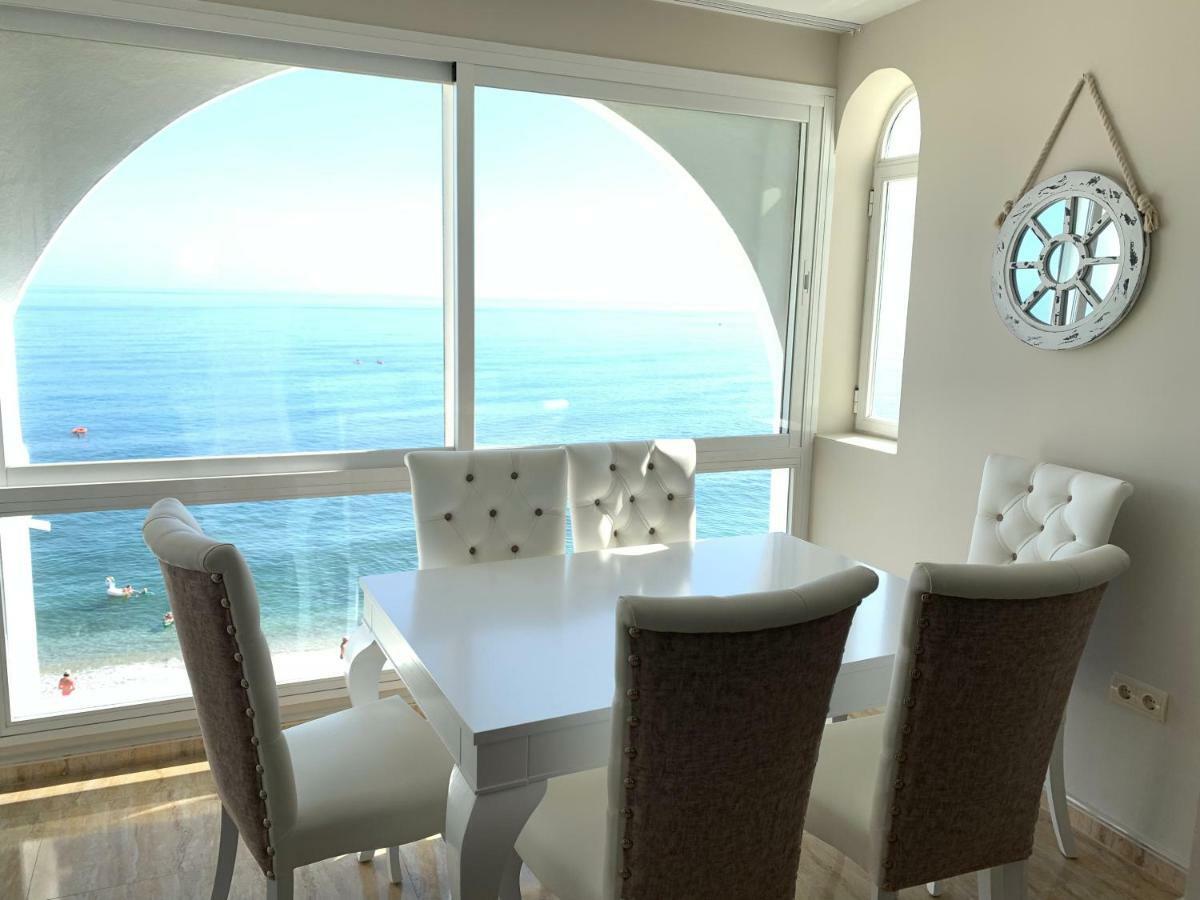 Apartament Aguamarina On The Beach Front Apartment Mijas Costa Exterior photo