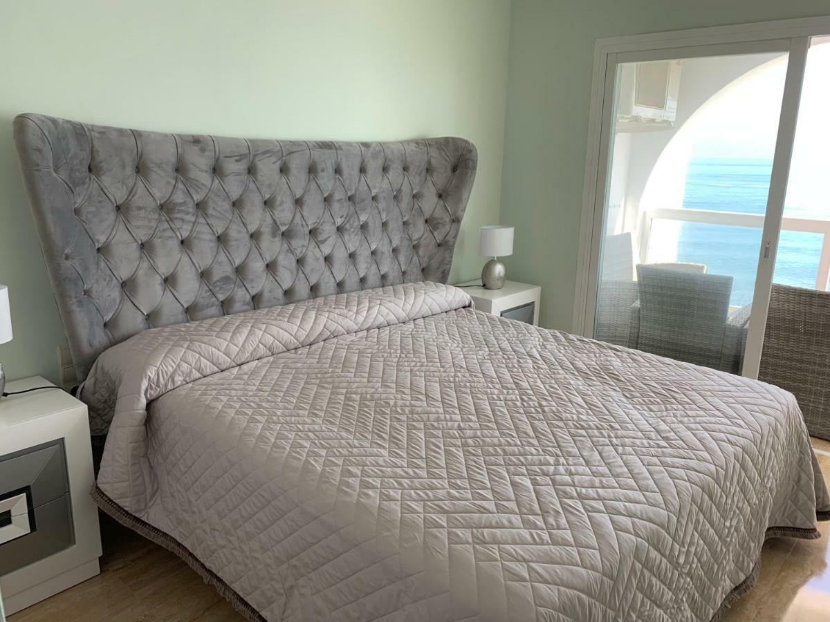 Apartament Aguamarina On The Beach Front Apartment Mijas Costa Exterior photo